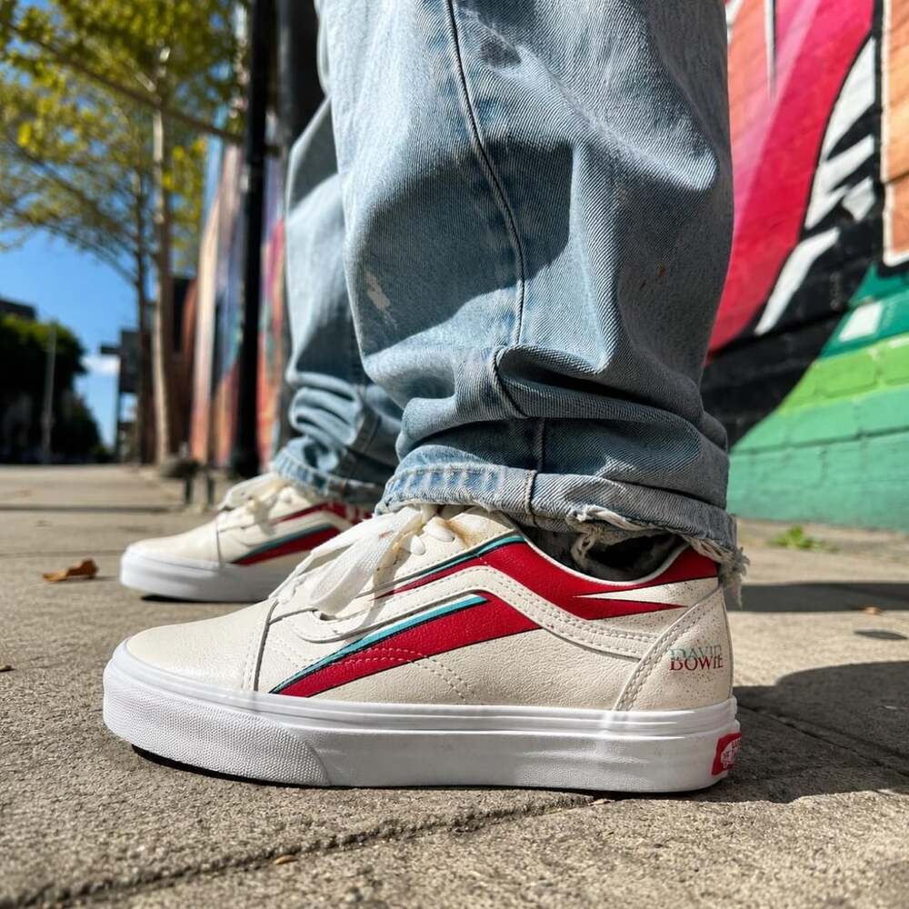 Vans Old Skool David Bowie Aladdin Sane Sneakers Size 9.5